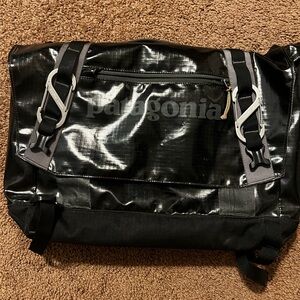 Patagonia Blackhole shoulder bag 15 L.